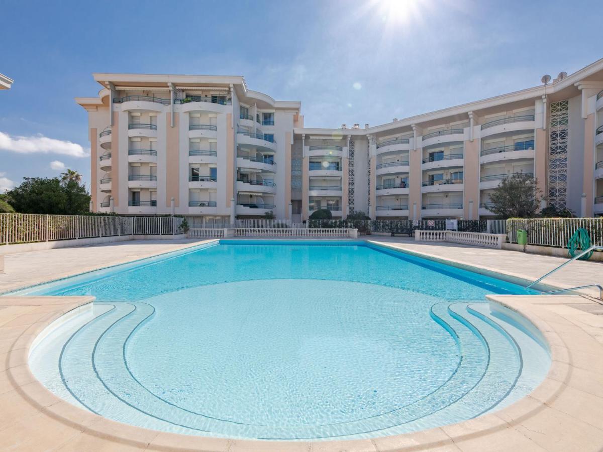 Apartment Le Cesaree-5 By Interhome Frejus Ngoại thất bức ảnh